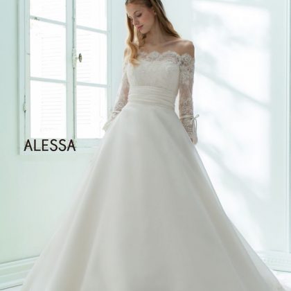 ALESSAのウエディングドレス